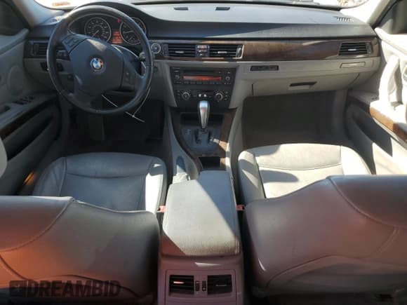 ✅ 2011 BMW 3 Series 328i • VIN: WBAPH5C56BA441511 • Lot: 89693985. Listed on Copart with 228,445 mi. Free auction sales archive from the USA and detailed vehicle history report at DreamBid. Image 8.