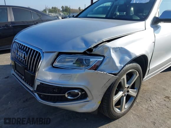 ✅ 2014 Audi Q5 Premium Plus • VIN: WA1DGAFP7EA051028 • Lot: 43818985. Listed on IAAI with 100,866 mi. Free auction sales archive from the USA and detailed vehicle history report at DreamBid. Image 6.