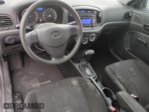 ✅ 2011 Hyundai Accent GS • VIN: KMHCM3AC7BU191337 • Лот: 63441795. Опубликован ранее на Copart с пробегом 129 714 миль. Бесплатный доступ к архиву аукционных продаж из США и подробный отчёт об истории автомобиля на DreamBid. Изображение 8.