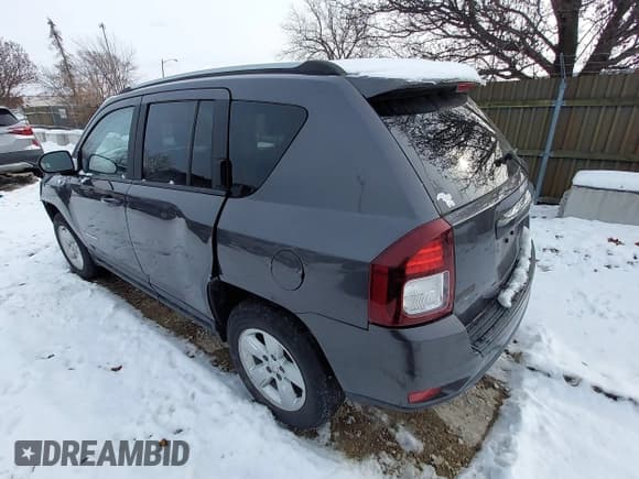✅ 2017 Jeep Compass Latitude • VIN: 1C4NJCEA4HD206951 • Lot: 43881332. Listed on IAAI with 177,675 mi. Free auction sales archive from the USA and detailed vehicle history report at DreamBid. Image 3.