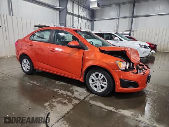 ✅ 2012 Chevrolet Sonic LS • VIN: 1G1JB5SH9C4136390 • Lot: 71676875. Wystawiony na Copart z przebiegiem 80 646 mil. Bezpłatny archiwum sprzedaży aukcyjnych z USA i szczegółowy raport historii pojazdu na DreamBid. Zdjęcie 4.
