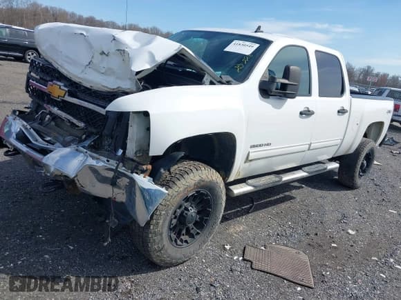 ✅ 2014 Chevrolet Silverado 2500HD LT • VIN: 1GC1KXE83EF156026 • Lot: 41830549. Listed on IAAI with 96,619 mi. Free auction sales archive from the USA and detailed vehicle history report at DreamBid. Image 2.