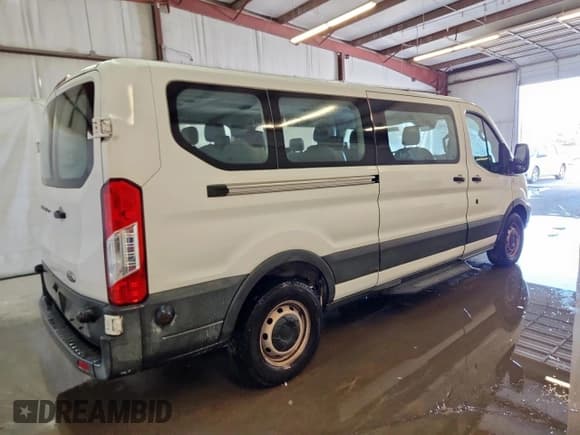 ✅ 2017 Ford Transit XL • VIN: 1FBZX2YMXHKA62466 • Lot: 92638055. Wystawiony na Copart z przebiegiem 47 192 mil. Bezpłatny archiwum sprzedaży aukcyjnych z USA i szczegółowy raport historii pojazdu na DreamBid. Zdjęcie 3.