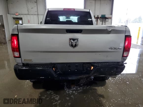 ✅ 2018 Ram 2500 Tradesman • VIN: 3C6UR5CL8JG359921 • Lot: 56121065. Listed on Copart with 116,509 mi. Free auction sales archive from the USA and detailed vehicle history report at DreamBid. Image 6.