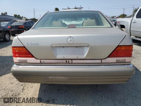 ✅ 1995 Mercedes-Benz S • VIN: WDBGA51E1SA231911 • Лот: 65086095. Опубликован ранее на Copart с пробегом 102 702 миль. Бесплатный доступ к архиву аукционных продаж из США и подробный отчёт об истории автомобиля на DreamBid. Изображение 6.