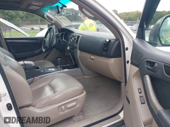 ✅ 2007 Toyota 4Runner Limited • VIN: JTEBU17R878081778 • Лот: 43433961. Опубликован ранее на IAAI с пробегом 301 114 миль. Бесплатный доступ к архиву аукционных продаж из США и подробный отчёт об истории автомобиля на DreamBid. Изображение 5.