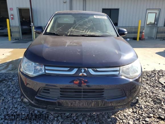 2014 Mitsubishi Outlander SE с VIN JA4AZ3A35EZ008497, выставлен на аукционе Copart как лот 89735915 с пробегом 132 824 миль миль и Чистый • Clean title. История ставок и продаж доступна на DreamBid. Изображение 5.