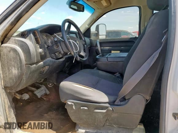 ✅ 2010 Chevrolet Silverado 2500HD LT • VIN: 1GC4KXBG0AF156729 • Лот: 69670325. Опубликован ранее на Copart с пробегом 275 038 миль. Бесплатный доступ к архиву аукционных продаж из США и подробный отчёт об истории автомобиля на DreamBid. Изображение 7.