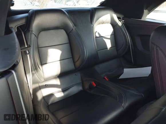 2024 Ford Mustang EcoBoost Premium с VIN 1FAGP8UH6R5133537, выставлен на аукционе IAAI как лот 43530188 с пробегом 37 494 миль миль и . История ставок и продаж доступна на DreamBid. Изображение 8.