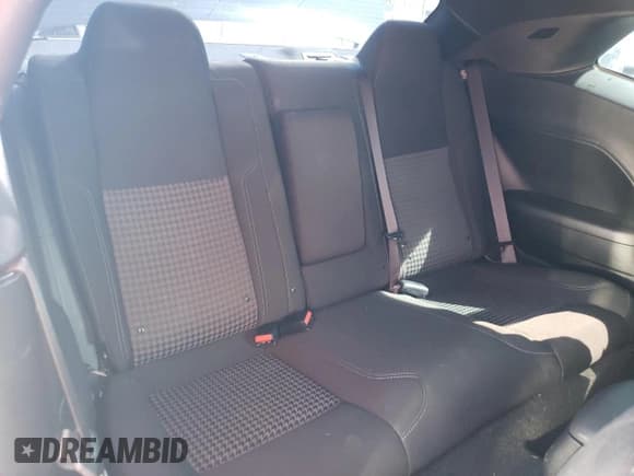 ✅ 2020 Dodge Challenger SXT • VIN: 2C3CDZAG9LH104220 • Lot: 66124604. Wystawiony na Copart z przebiegiem 36 406 mil. Bezpłatny archiwum sprzedaży aukcyjnych z USA i szczegółowy raport historii pojazdu na DreamBid. Zdjęcie 11.