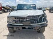 ✅ 2024 Ford Bronco Badlands • VIN: 1FMEE9BP4RLA84742 • Лот: 61963995. Опубликован ранее на Copart с пробегом 828 миль. Бесплатный доступ к архиву аукционных продаж из США и подробный отчёт об истории автомобиля на DreamBid. Изображение 5.