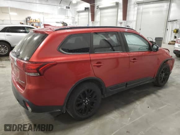 2018 Mitsubishi Outlander ES z VIN JA4AZ3A30JZ031714, wystawiony jako Copart lot #70877675 z przebiegiem 93 124 mil mil oraz Szkoda całkowita • Salvage title. Historia ofert i sprzedaży dostępna na DreamBid. Obrazek 3.