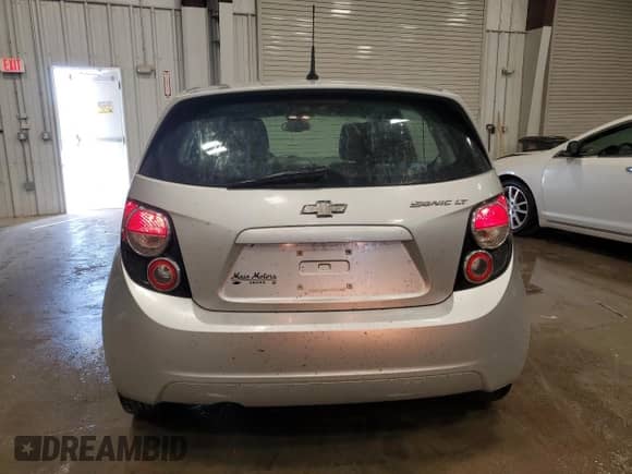 ✅ 2012 Chevrolet Sonic LT • VIN: 1G1JC6SH3C4108040 • Лот: 74981914. Размещён на Copart с пробегом 101 066 миль миль. Получите бесплатный доступ к архиву аукционных продаж из США и посмотрите подробный отчёт об истории автомобиля на DreamBid. Изображение 6.