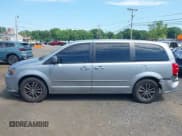✅ 2015 Dodge Grand Caravan SE • VIN: 2C4RDGBG1FR684263 • Lot: 42675025. Wystawiony na IAAI z przebiegiem 136 548 mil. Bezpłatny archiwum sprzedaży aukcyjnych z USA i szczegółowy raport historii pojazdu na DreamBid. Zdjęcie 14.