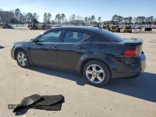 ✅ 2013 Dodge Avenger SXT • VIN: 1C3CDZCB3DN685515 • Lot: 88972695. Wystawiony na Copart z przebiegiem 265 728 mil. Bezpłatny archiwum sprzedaży aukcyjnych z USA i szczegółowy raport historii pojazdu na DreamBid. Zdjęcie 2.
