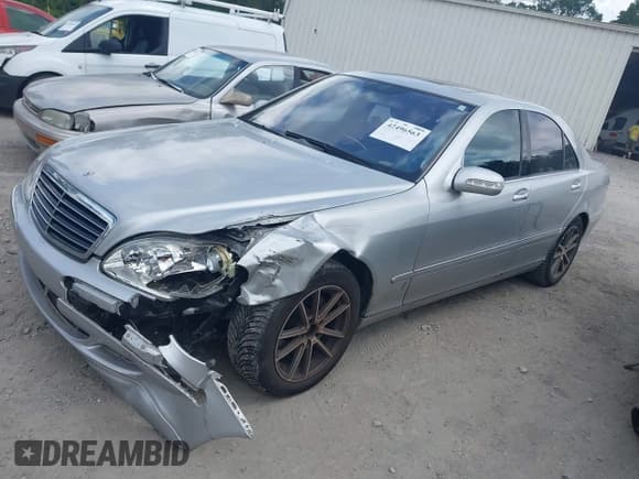 ✅ 2006 Mercedes-Benz S 350 • VIN: WDBNF67J56A477191 • Lot: 42496563. Wystawiony na IAAI z przebiegiem 193 897 mil. Bezpłatny archiwum sprzedaży aukcyjnych z USA i szczegółowy raport historii pojazdu na DreamBid. Zdjęcie 17.