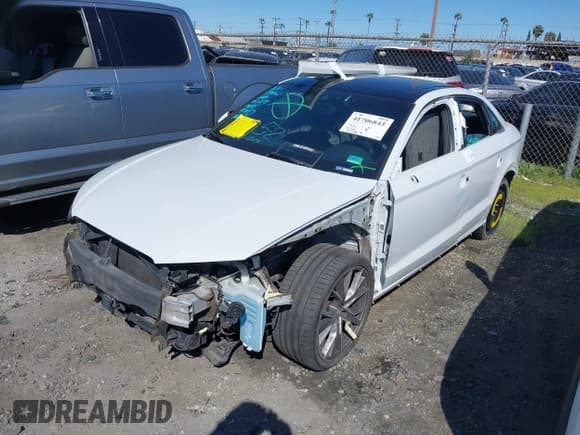 ✅ 2017 Audi A3 Prestige • VIN: WAUK8GFF5H1016106 • Лот: 41706843. Опубликован ранее на IAAI с пробегом 98 068 миль. Бесплатный доступ к архиву аукционных продаж из США и подробный отчёт об истории автомобиля на DreamBid. Изображение 2.