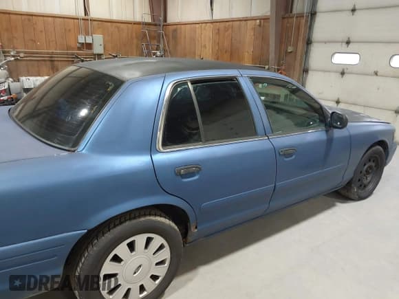 ✅ 2008 Ford Police Interceptor • VIN: 2FAHP71V08X136178 • Lot: 43263307. Listed on IAAI with 431,880 mi. Free auction sales archive from the USA and detailed vehicle history report at DreamBid. Image 20.