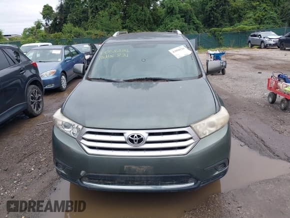 ✅ 2013 Toyota Highlander • VIN: 5TDZA3EH3DS036403 • Lot: 43058226. Wystawiony na IAAI z przebiegiem 135 542 mil. Bezpłatny archiwum sprzedaży aukcyjnych z USA i szczegółowy raport historii pojazdu na DreamBid. Zdjęcie 12.