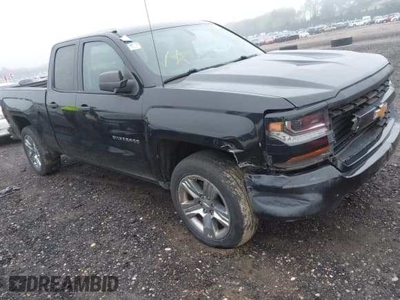 ✅ 2018 Chevrolet Silverado 1500 Custom • VIN: 1GCRCPEH9JZ346583 • Лот: 42165115. Опубликован ранее на IAAI с пробегом Не указан. Бесплатный доступ к архиву аукционных продаж из США и подробный отчёт об истории автомобиля на DreamBid. Изображение 1.