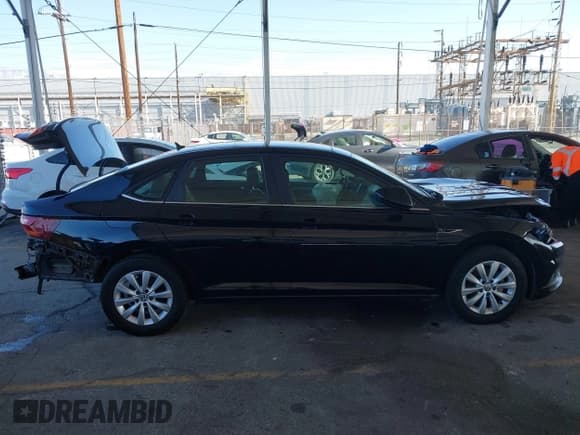 ✅ 2019 Volkswagen Jetta S • VIN: 3VWC57BU5KM219735 • Lot: 41970442. Listed on IAAI with 137,002 mi. Free auction sales archive from the USA and detailed vehicle history report at DreamBid. Image 13.
