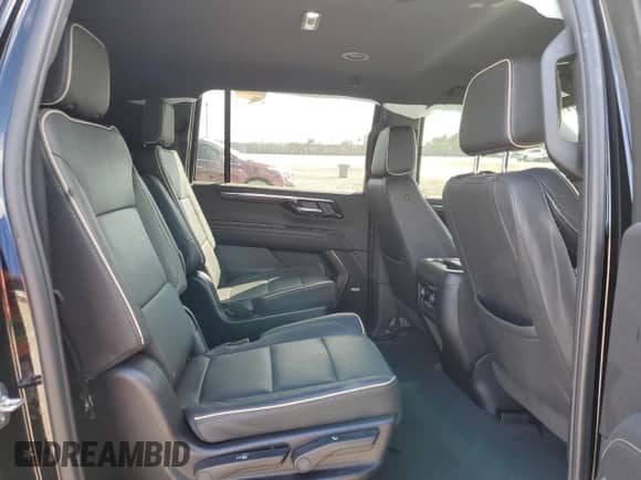 2025 Chevrolet Suburban Premier with VIN 1GNS6FRD2SR246005, listed as a Copart auction lot 86817715 with 13,239 mi miles and Clean title. Bid and sale history available at DreamBid. Image 11.