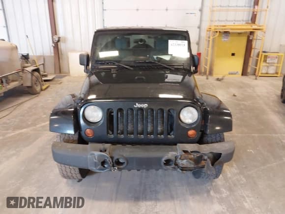 ✅ 2008 Jeep Wrangler Unlimited Sahara • VIN: 1J4GA59118L634166 • Lot: 42338018. Listed on IAAI with 247,435 mi. Free auction sales archive from the USA and detailed vehicle history report at DreamBid. Image 12.