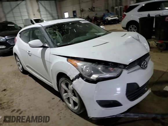✅ 2014 Hyundai Veloster • VIN: KMHTC6AD2EU183115 • Lot: 41994845. Wystawiony na Copart z przebiegiem 207 734 mil. Bezpłatny archiwum sprzedaży aukcyjnych z USA i szczegółowy raport historii pojazdu na DreamBid. Zdjęcie 11.