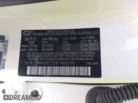 2026 Hyundai Tucson SEL with VIN 5NMJBCDE8TH626745, listed as a IAAI auction lot 43403176 with 67 mi miles and . Bid and sale history available at DreamBid. Image 9.