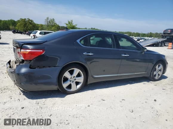 ✅ 2010 Lexus LS 460 L • VIN: JTHGL5EF1A5040042 • Лот: 54122325. Опубликован ранее на Copart с пробегом 226 614 миль. Бесплатный доступ к архиву аукционных продаж из США и подробный отчёт об истории автомобиля на DreamBid. Изображение 3.