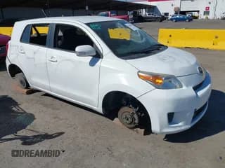 ✅ 2010 Scion xD • VIN: JTKKU4B4XAJ058934 • Lot: 43208611. Wystawiony na IAAI z przebiegiem 188 948 mil. Bezpłatny archiwum sprzedaży aukcyjnych z USA i szczegółowy raport historii pojazdu na DreamBid. Zdjęcie 1.