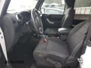 ✅ 2012 Jeep Wrangler Arctic • VIN: 1C4AJWBG3CL169561 • Lot: 65778855. Wystawiony na Copart z przebiegiem 84 401 mil. Bezpłatny archiwum sprzedaży aukcyjnych z USA i szczegółowy raport historii pojazdu na DreamBid. Zdjęcie 7.