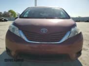 ✅ 2017 Toyota Sienna LE • VIN: 5TDKZ3DC4HS840750 • Lot: 53004145. Listed on Copart with 138,115 mi. Free auction sales archive from the USA and detailed vehicle history report at DreamBid. Image 5.