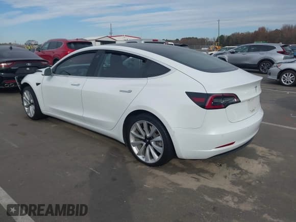 ✅ 2018 Tesla Model 3 Long Range Battery • VIN: 5YJ3E1EB6JF121990 • Lot: 43679526. Listed on IAAI with 41,325 mi. Free auction sales archive from the USA and detailed vehicle history report at DreamBid. Image 3.