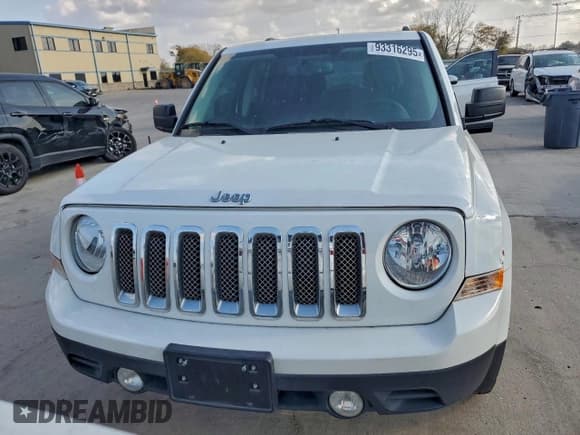✅ 2015 Jeep Patriot High Altitude • VIN: 1C4NJPFA0FD400783 • Lot: 93316295. Listed on Copart with 61,540 mi. Free auction sales archive from the USA and detailed vehicle history report at DreamBid. Image 5.