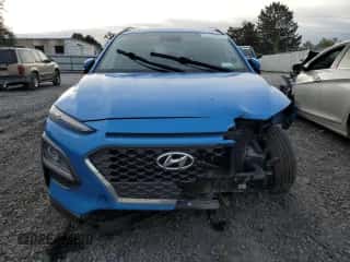 ✅ 2020 Hyundai Kona Limited • VIN: KM8K3CA59LU499126 • Lot: 71197473. Wystawiony na Copart z przebiegiem 21 413 mil mil. Skorzystaj z bezpłatnego archiwum sprzedaży aukcyjnych z USA i zobacz szczegółowy raport historii pojazdu na DreamBid. Zdjęcie 5.