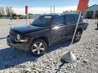 ✅ 2016 Jeep Patriot Latitude • VIN: 1C4NJPFA7GD800440 • Lot: 84024355. Wystawiony na Copart z przebiegiem Nie podano. Bezpłatny archiwum sprzedaży aukcyjnych z USA i szczegółowy raport historii pojazdu na DreamBid. Zdjęcie 1.