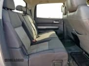 ✅ 2016 Toyota Tundra SR5 • VIN: 5TFEM5F10GX095345 • Лот: 57306675. Опубликован ранее на Copart с пробегом 159 608 миль. Бесплатный доступ к архиву аукционных продаж из США и подробный отчёт об истории автомобиля на DreamBid. Изображение 10.