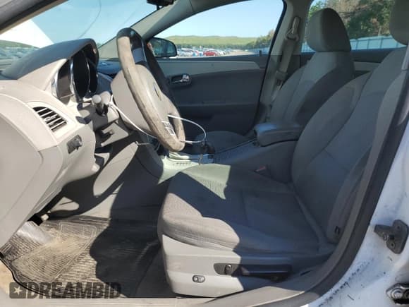 ✅ 2011 Chevrolet Malibu 1LS • VIN: 1G1ZB5E19BF247493 • Lot: 69725884. Listed on Copart with 155,574 mi. Free auction sales archive from the USA and detailed vehicle history report at DreamBid. Image 7.