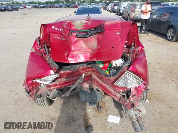 ✅ 2010 Ford Fusion SE • VIN: 3FAHP0HA5AR372985 • Lot: 42259289. Listed on IAAI with 175,809 mi. Free auction sales archive from the USA and detailed vehicle history report at DreamBid. Image 16.