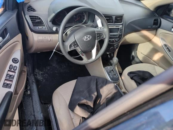 ✅ 2016 Hyundai Accent SE • VIN: KMHCT4AE6GU991466 • Лот: 73950814. Опубликован ранее на Copart с пробегом Не указан. Бесплатный доступ к архиву аукционных продаж из США и подробный отчёт об истории автомобиля на DreamBid. Изображение 8.