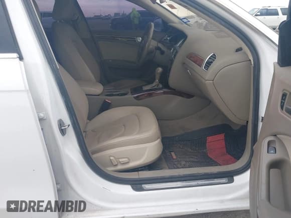 ✅ 2012 Audi A4 Premium • VIN: WAUAFAFL1CN001608 • Лот: 38841263. Опубликован ранее на IAAI с пробегом Не указан. Бесплатный доступ к архиву аукционных продаж из США и подробный отчёт об истории автомобиля на DreamBid. Изображение 5.