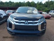 ✅ 2024 Mitsubishi Outlander S • VIN: JA4ARUAUXRU017956 • Lot: 42930841. Listed on IAAI with 17,220 mi. Free auction sales archive from the USA and detailed vehicle history report at DreamBid. Image 6.