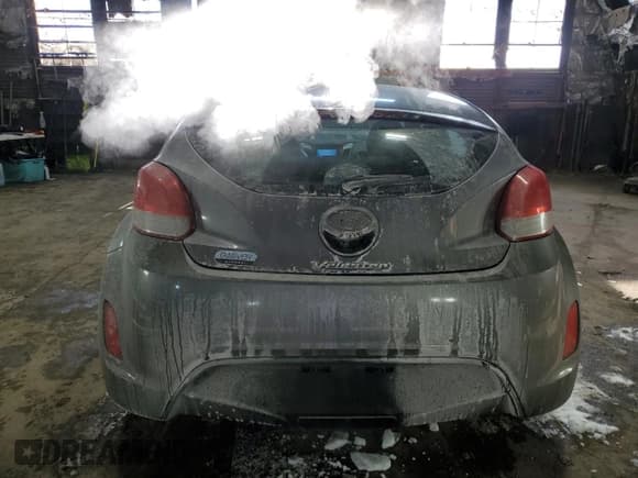 ✅ 2013 Hyundai Veloster w/Black Int • VIN: KMHTC6AD2DU172999 • Лот: 87945825. Опубликован ранее на Copart с пробегом 111 808 миль. Бесплатный доступ к архиву аукционных продаж из США и подробный отчёт об истории автомобиля на DreamBid. Изображение 6.