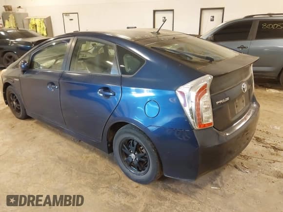 ✅ 2014 Toyota Prius Two • VIN: JTDKN3DU8E1817579 • Lot: 43668926. Listed on IAAI with 162,581 mi. Free auction sales archive from the USA and detailed vehicle history report at DreamBid. Image 3.