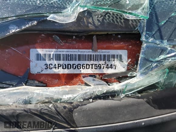 ✅ 2013 Dodge Journey Crew • VIN: 3C4PDDDG6DT597441 • Lot: 70777935. Wystawiony na Copart z przebiegiem Nie podano. Bezpłatny archiwum sprzedaży aukcyjnych z USA i szczegółowy raport historii pojazdu na DreamBid. Zdjęcie 13.