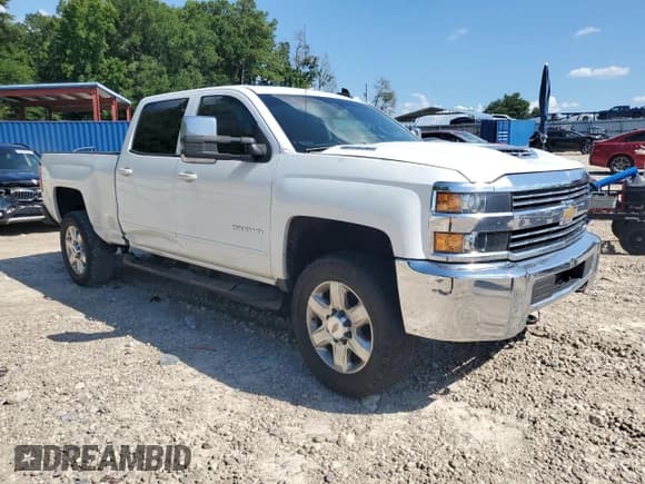 ✅ 2017 Chevrolet Silverado 2500HD LT • VIN: 1GC1KVEY3HF184482 • Lot: 66551685. Wystawiony na Copart z przebiegiem 192 220 mil. Bezpłatny archiwum sprzedaży aukcyjnych z USA i szczegółowy raport historii pojazdu na DreamBid. Zdjęcie 4.
