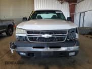 ✅ 2006 Chevrolet Silverado 2500HD LT1 • VIN: 1GCHK29U66E169918 • Lot: 84636655. Wystawiony na Copart z przebiegiem 231 216 mil. Bezpłatny archiwum sprzedaży aukcyjnych z USA i szczegółowy raport historii pojazdu na DreamBid. Zdjęcie 5.