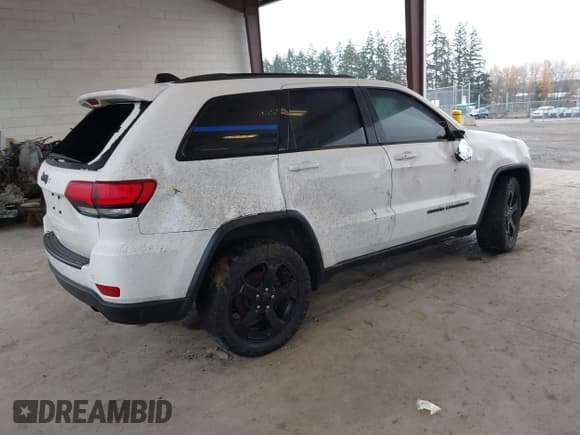✅ 2018 Jeep Grand Cherokee Laredo E • VIN: 1C4RJFAG6JC425810 • Лот: 43824522. Опубликован ранее на IAAI с пробегом 131 520 миль. Бесплатный доступ к архиву аукционных продаж из США и подробный отчёт об истории автомобиля на DreamBid. Изображение 4.