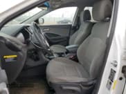 ✅ 2016 Hyundai Santa Fe • VIN: 5XYZT3LB6GG336799 • Lot: 92733745. Listed on Copart with 97,802 mi. Free auction sales archive from the USA and detailed vehicle history report at DreamBid. Image 7.